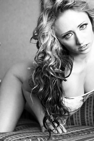 Vicious gadget Lily Xo lifts her top up and plays with the round big semi spheres