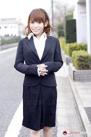 Oral sex action with Yui Shimizu is not something that you want to miss.