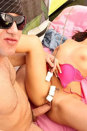 Outdoor sleeper Pepper Foxxx gets her little pussy unsuspectingly poked