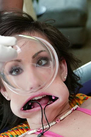 Teen Jennifer White gets her juicy pussy fucked deep and rough after humiliation