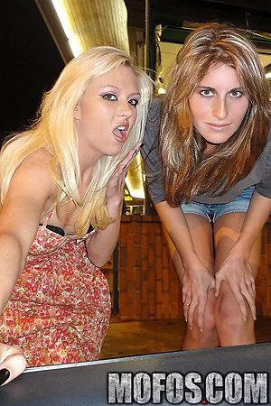 The lewd girl Kara Price is swallowing big cock preparing it for Jeanie Marie Sullivanâ€™s beaver