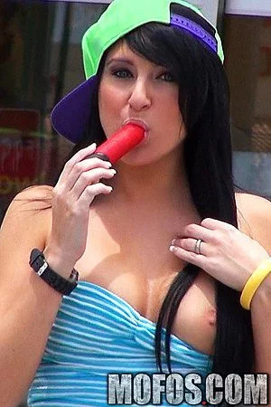 Kinky brunette chick Nikki Nirvana licking the toy and getting it into the nub