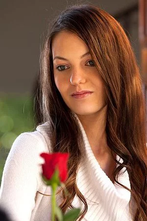 Though this brunette Alexis Venton is dressed she looks hot and sexy posing on cam