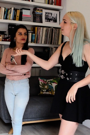 Bianca Blue and Liz Rainbow pleasuring horny stud in POV