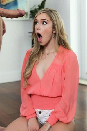 Inked bimbo Kali Roses gets boned in the living room