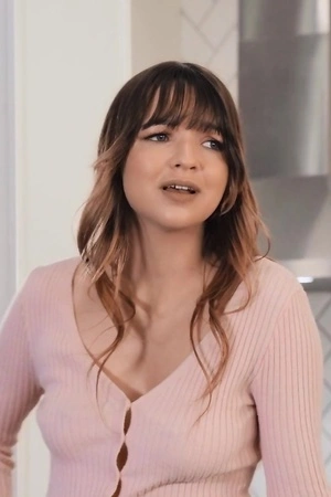 Honey Hayes rewards her BF with a deep blowjob before anal