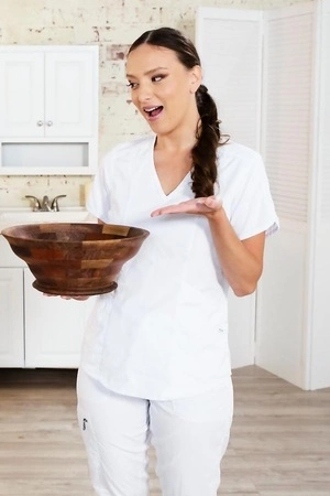 Petite masseuse Izzy Lush gets fucked by older stallion