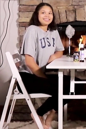 Michelle Anderson sucks BF's cock in 69 position before getting laid