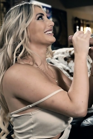 Kayley Gunner takes lover's tool deep in her wet cunt