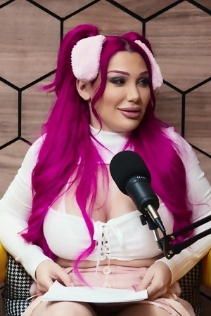 Pink-haired bitch in stockings serves two giant cocks at the same time