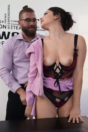 Italian office slut Valentina Nappi gets anally fucked