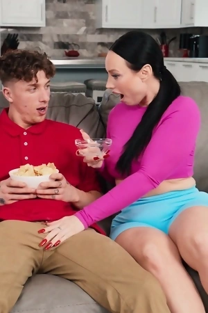 Money Birdette rewards lucky dude with a deep blowjob before fucking