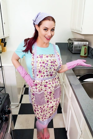 Spunky redhead housewife Jessica Ryan seduced her stepson