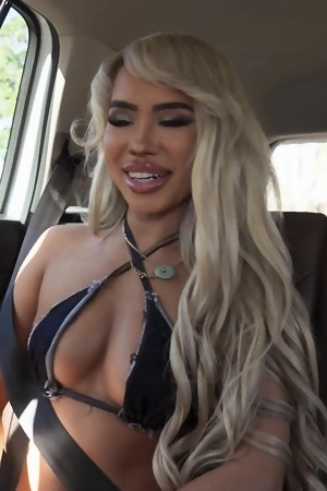 Long-haired bitch Luna Luxe sucks and rides giant black cock like crazy