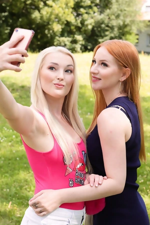 Kiara Lord and Lovita Fate use their tongues and fingers to make each other cum