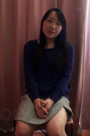 Frisky Asian Mayu Kudo gets one vib in vagina while another working up her clit