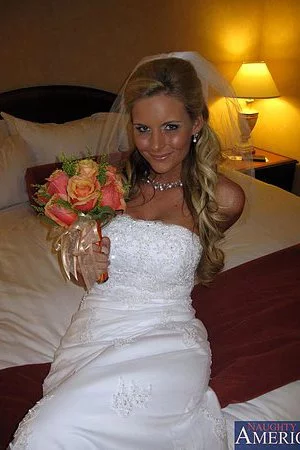 Horny bride Phoenix Marie is doing first blowjob on her beloved manâ€™s dick