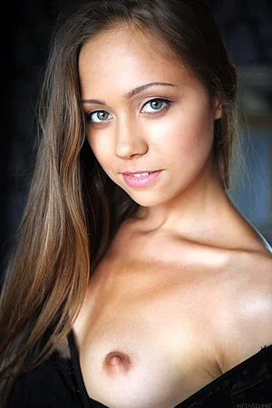 Babe with the shaved cunt Tristana A participates in the erotic softcore posing