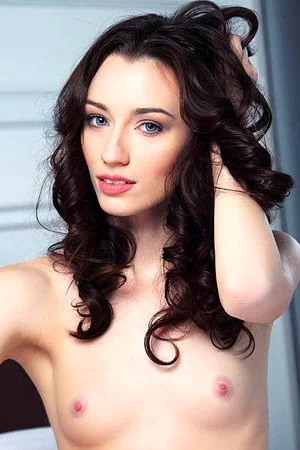 Brunette gadget Zsanette Tormay open up her shaved pussy lips exposing big clitoris