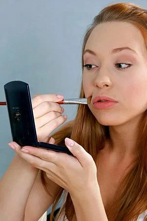 Yaneta Nubiles takes off her blue jeans and fingers her meaty teen pussy close-up