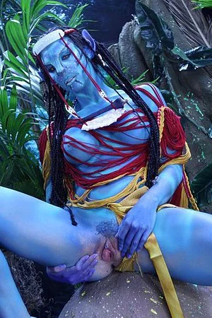 Chanel Preston as Neytiri from Avatar spreading her pussy and showing her pierced clit