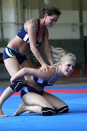 Exclusive cat fight from two hot dolls Brandy Smile and Sheila Grant that appeared to be lesbians