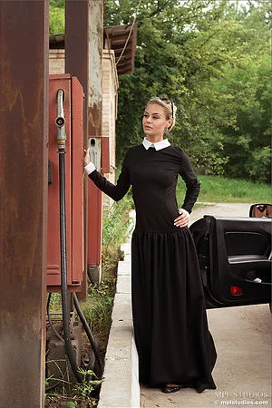 Precious young lady Taylor A getting her extremely sexy body nude and sexily bending it on fancy car