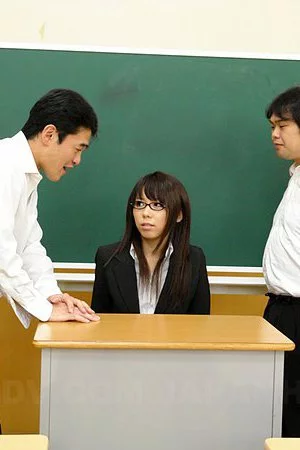 Slutty Maho Sawai gets into the disposal of the kinky group that fucks her every hole