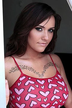 Busty chick Moxxy Minx gets taken hardcore from behind after sucking down a giant boner in POV.