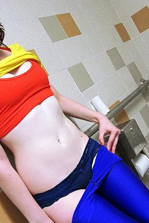 Very beautiful smiling girl Emma OHara is taking the throbbing member into beaver slit