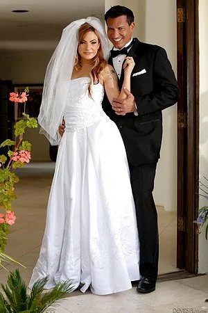 Amazingly hot bride Bailey Blue is taking off her white dress and having incredible fuck with her husband