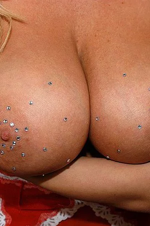 Blonde in stockings Tessa Taylor and milf Kelly Madison make guy lose control