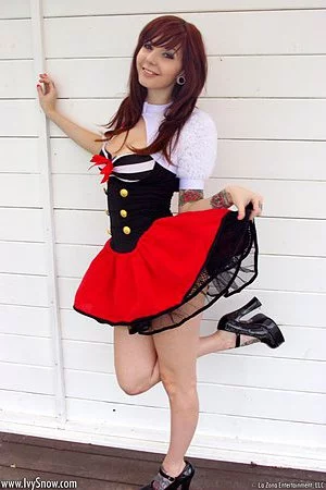 Plump ass redhead Ivy Jean is a busty babe what loves teasing in sexy little outfits.