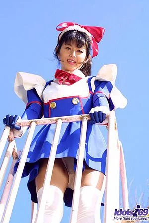 Sultry girl Akane Idols is teasing with her mind blowing Asian upskirting