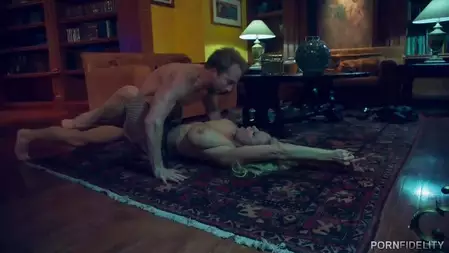 Huge boobed blonde Kelly Madison throats guy's piston and gets heavily pounded