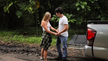 Slim babe Ana Rose gets eaten out and shagged outdoors