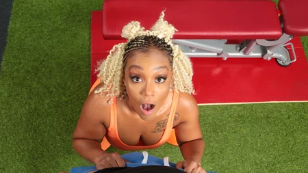 Curly-haired ebony with nice curves gets screwed in the gym