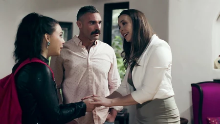 Whitney Wright sits her trimmed pussy down on a hard dick after giving head