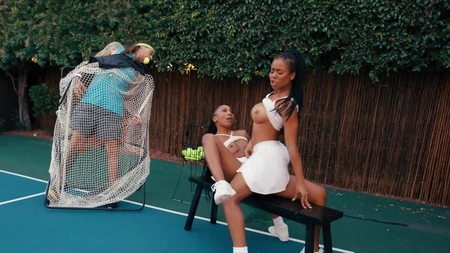 Kira Noir and Olivia Jay licking each other to orgasm