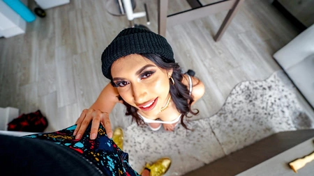 Exotic-looking brunette Penelope Woods gets nicely fucked in POV