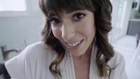 Brown-eyed MYLF Vera King helps stepson with his throbbing boner