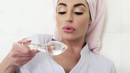 All-natural housewife Christiana Cinn gets fucked in the ass after receiving oral