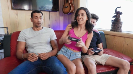 Petite games chick Natalie Brooks gets spit roasted